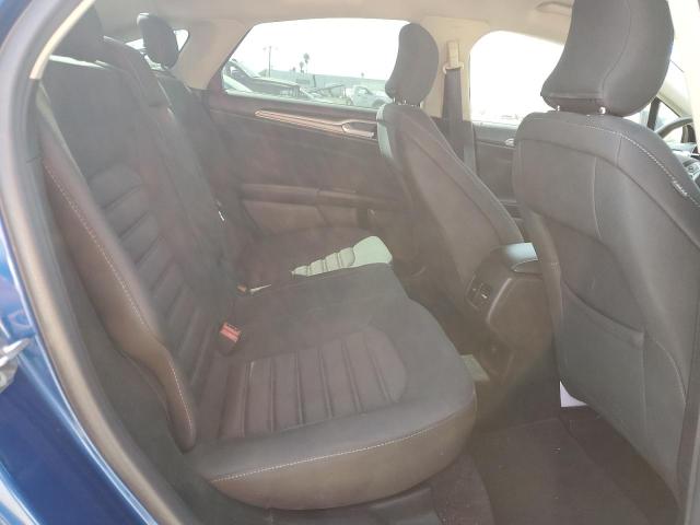3FA6P0HD2HR368128 - 2017 FORD FUSION SE BLUE photo 10