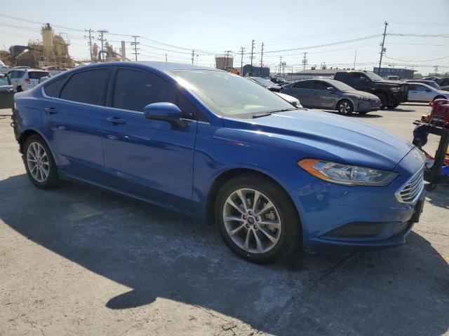3FA6P0HD2HR368128 - 2017 FORD FUSION SE BLUE photo 4