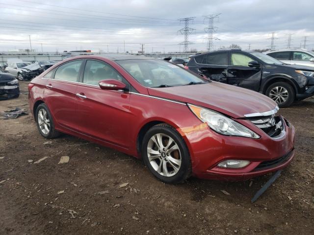 5NPEC4AC8DH557745 - 2013 HYUNDAI SONATA SE RED photo 4