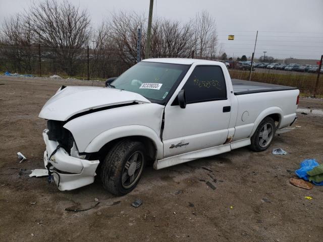 1GCCS14W428215185 - 2002 CHEVROLET S TRUCK S10 WHITE photo 1