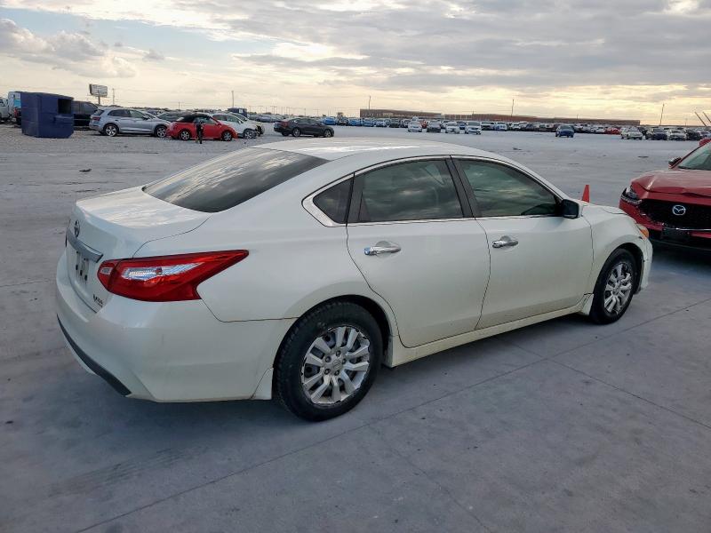 1N4AL3AP8GC198771 - 2016 NISSAN ALTIMA 2.5 WHITE photo 3
