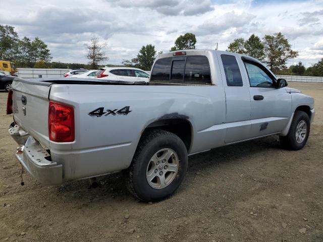 1D7HW42K26S716585 - 2006 DODGE DAKOTA SLT Srebrny zdjęcie 3