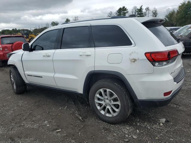 1C4RJFAG0MC579966 - 2021 JEEP GRAND CHEROKEE LAREDO WHITE photo 2