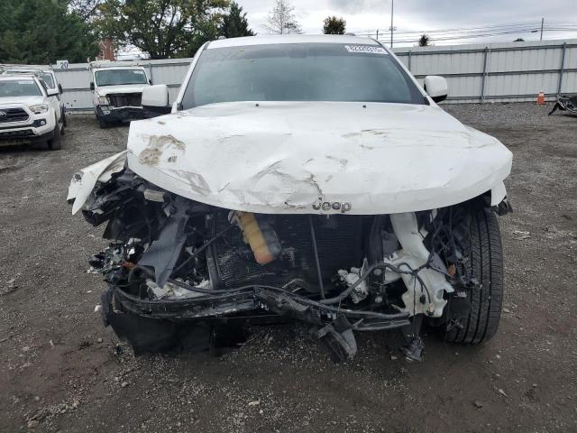 1C4RJFAG0MC579966 - 2021 JEEP GRAND CHEROKEE LAREDO WHITE photo 5