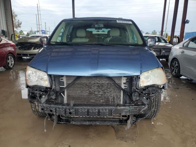 2C4RC1CG7CR106615 - 2012 CHRYSLER TOWN & COU TOURING L BLUE photo 5