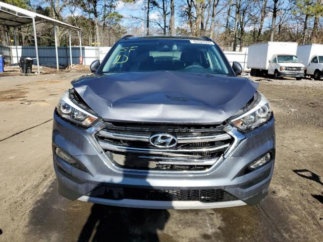 KM8J33A29JU828583 - 2018 HYUNDAI TUCSON VALUE GRAY photo 5