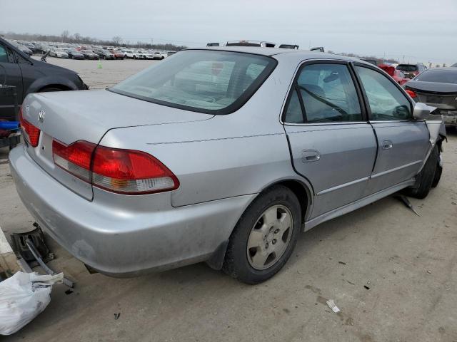 1HGCG16522A012540 - 2002 HONDA ACCORD EX SILVER photo 3