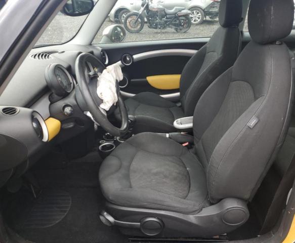 WMWMF33567TL78824 - 2007 MINI COOPER YELLOW photo 7