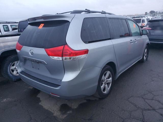 5TDKK3DC9ES422104 - 2014 TOYOTA SIENNA LE SILVER photo 3