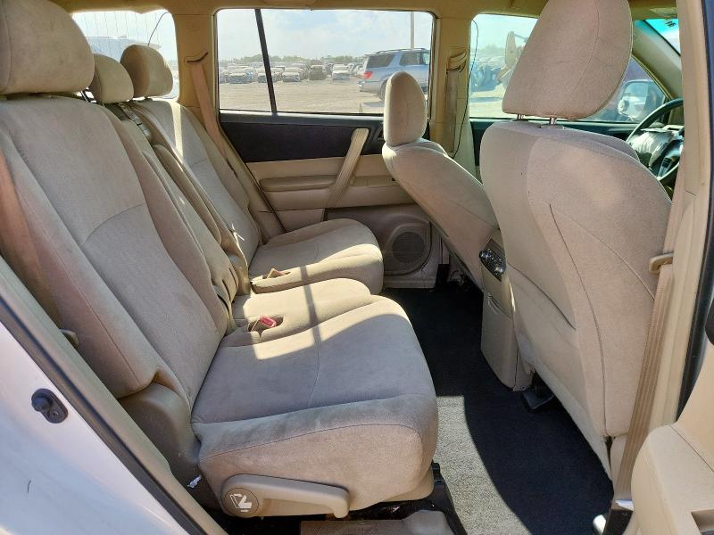 5TDZK3EH6DS106358 - 2013 TOYOTA HIGHLANDER BASE Weiß Foto 11