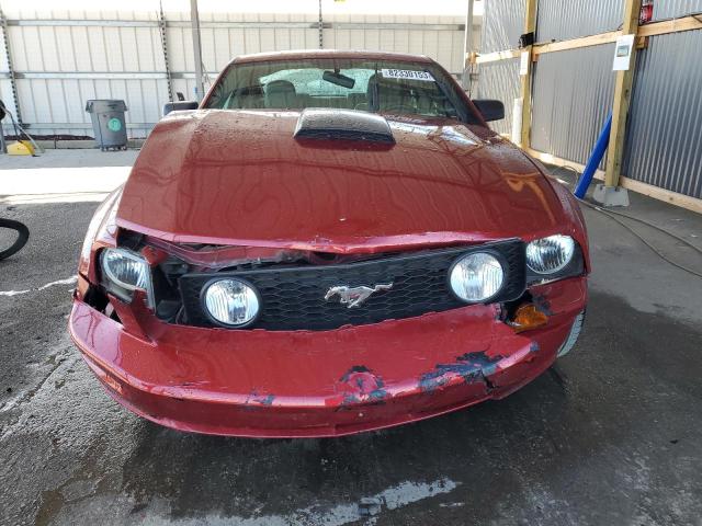 1ZVFT82H775244287 - 2007 FORD MUSTANG GT MAROON photo 5