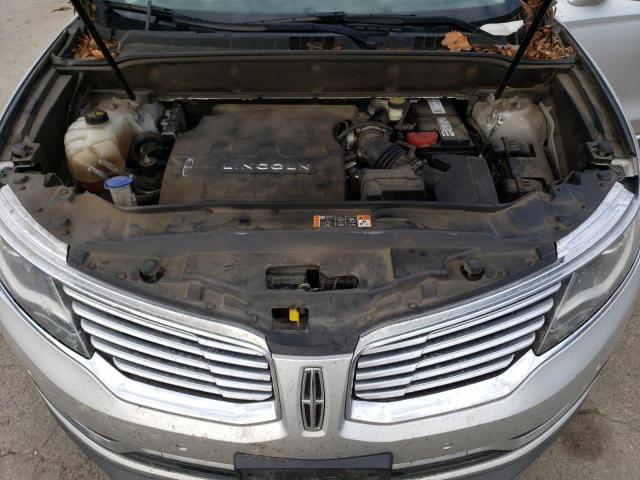 2LMTJ6LR8GBL42375 - 2016 LINCOLN MKX RESERVE SILVER photo 12