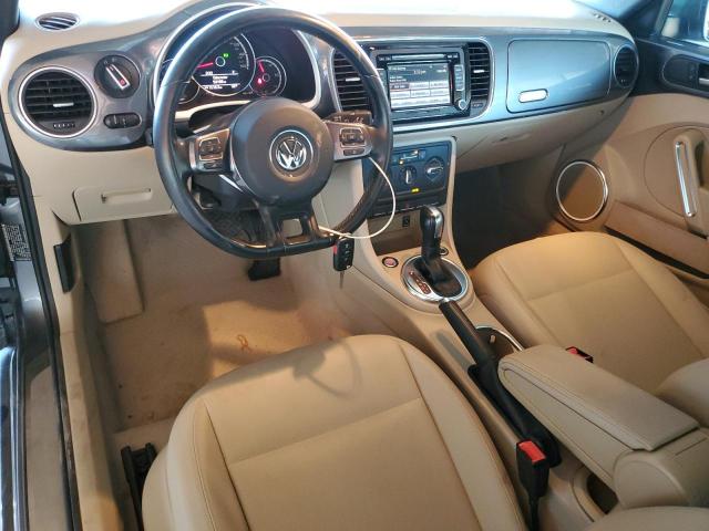 3VW5P7AT2EM800366 - 2014 VOLKSWAGEN BEETLE 灰色 照片 8