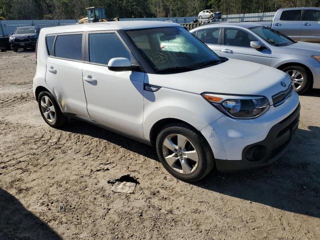 KNDJN2A21H7424176 - 2017 KIA SOUL WHITE photo 4