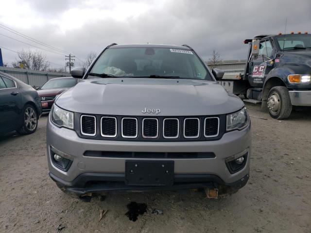 3C4NJDBB8KT641508 - 2019 JEEP COMPASS LATITUDE GRAY photo 5