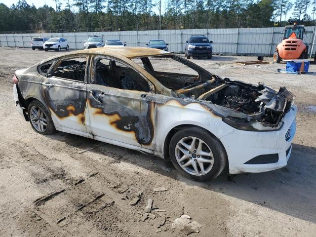 1FA6P0HD0G5107999 - 2016 FORD FUSION SE BURN photo 4