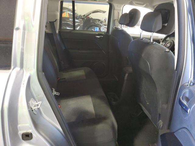 1C4NJCBA8GD611617 - 2016 JEEP COMPASS SPORT Plata foto 11