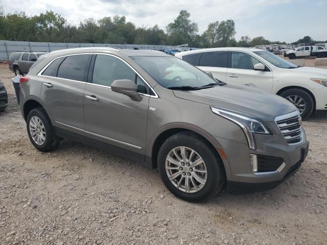 1GYKNARS9KZ138827 - 2019 CADILLAC XT5 银色 照片 4