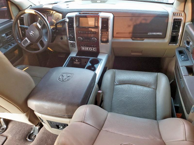 3D73Y3CL0AG141408 - 2010 DODGE RAM 3500 红色 照片 8