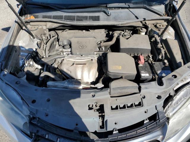 4T1BF1FK1FU889930 - 2015 TOYOTA CAMRY LE 银色 照片 11