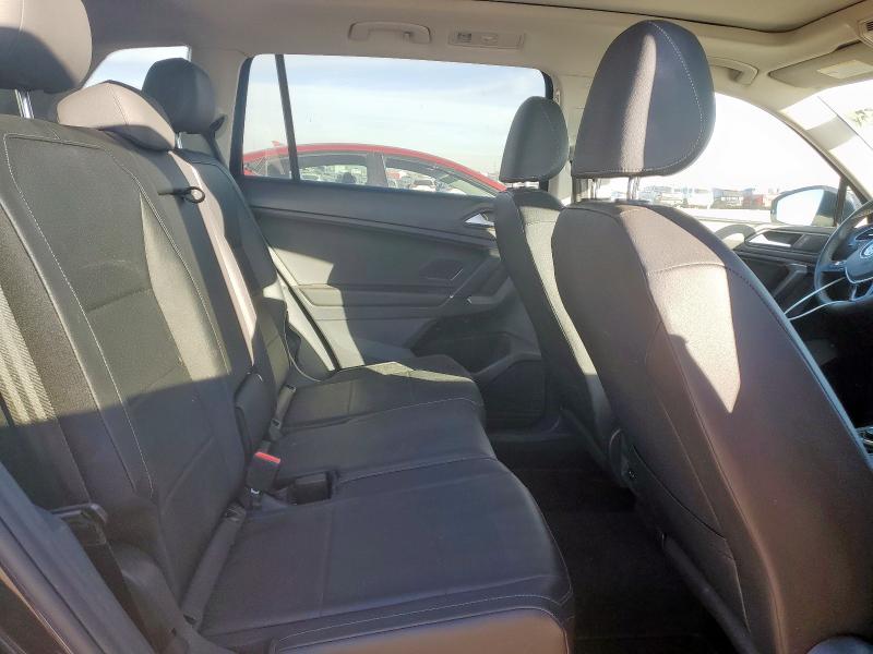 3VV2B7AX3LM078881 - 2020 VOLKSWAGEN TIGUAN SE Чорний фото 11