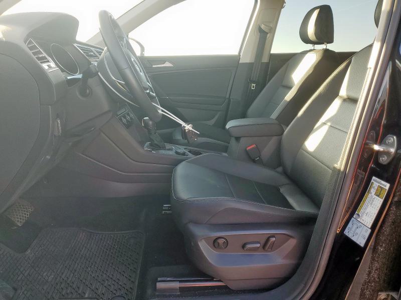 3VV2B7AX3LM078881 - 2020 VOLKSWAGEN TIGUAN SE Чорний фото 7