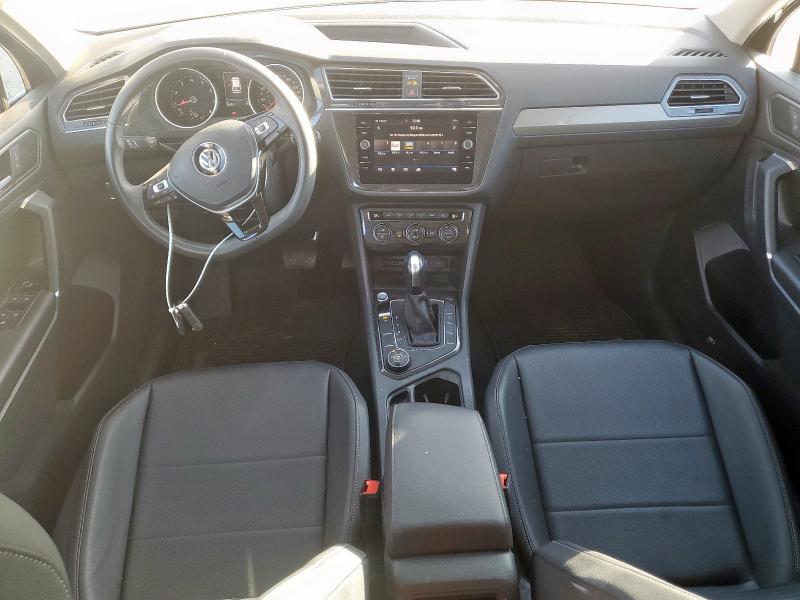 3VV2B7AX3LM078881 - 2020 VOLKSWAGEN TIGUAN SE Чорний фото 8
