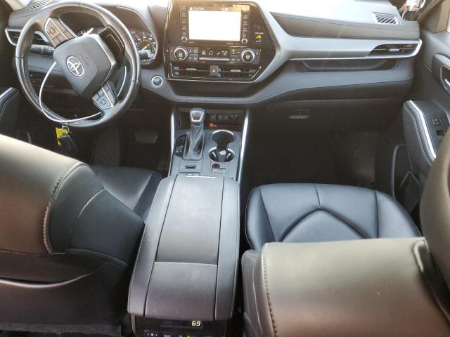 5TDGZRBH8MS084566 - 2021 TOYOTA HIGHLANDER XLE GRAY photo 8