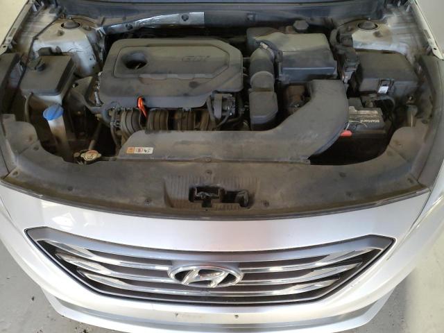 5NPE34AF0FH047077 - 2015 HYUNDAI SONATA SPORT SILVER photo 11