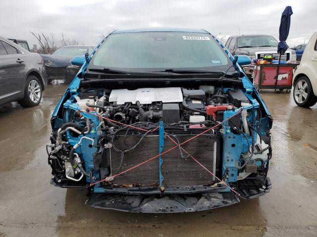 JTDKARFP3J3089528 - 2018 TOYOTA PRIUS PRIM ლურჯი ფოტო 5