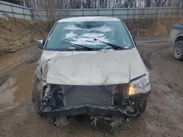 2C4RC1CG7FR574137 - 2015 CHRYSLER TOWN & COU TOURING L TAN photo 5