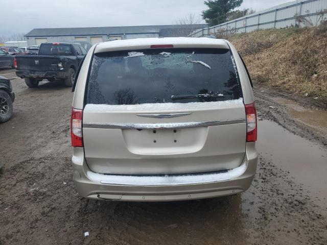 2C4RC1CG7FR574137 - 2015 CHRYSLER TOWN & COU TOURING L TAN photo 6