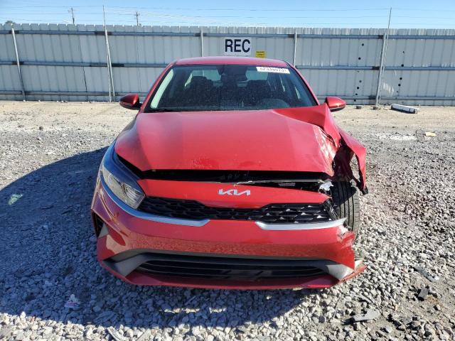 3KPF24AD8RE708353 - 2024 KIA FORTE LX RED photo 5