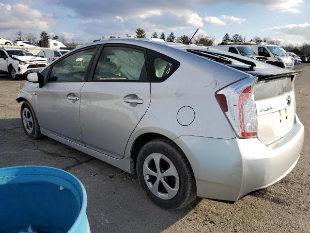 JTDKN3DUXC5525132 - 2012 TOYOTA PRIUS SILVER photo 2