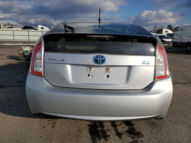 JTDKN3DUXC5525132 - 2012 TOYOTA PRIUS SILVER photo 6