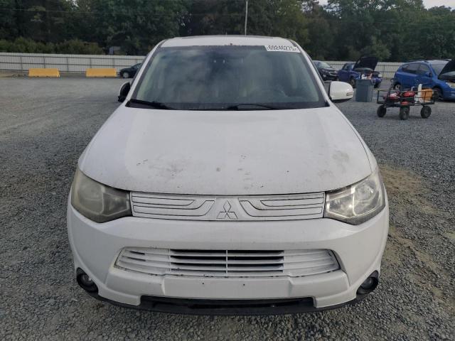 JA4AZ3A36EZ017743 - 2014 MITSUBISHI OUTLANDER SE WHITE photo 5