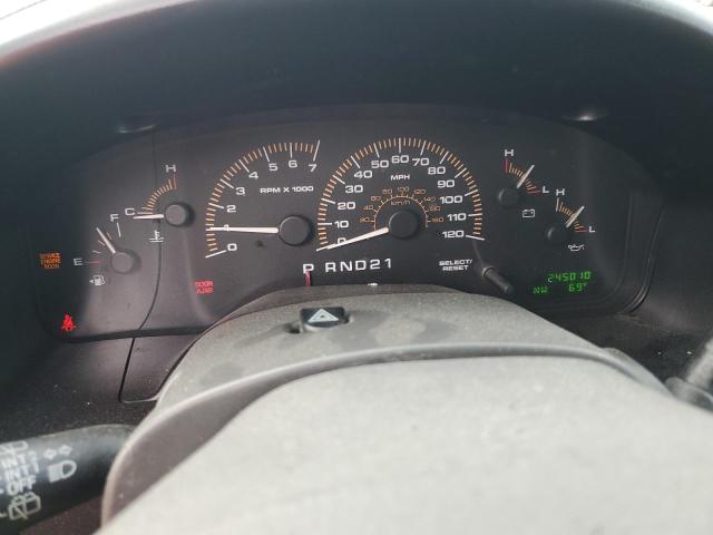 1FMEU15L63LA43517 - 2003 FORD EXPEDITION XLT ვერცხლისფერი ფოტო 9