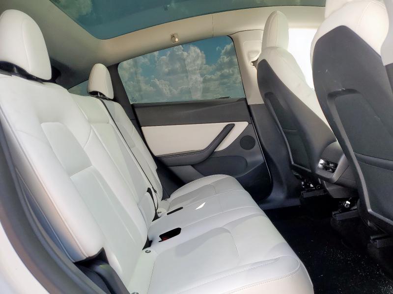 7SAYGDEE6NF327170 - 2022 TESLA MODEL Y Blanco foto 10