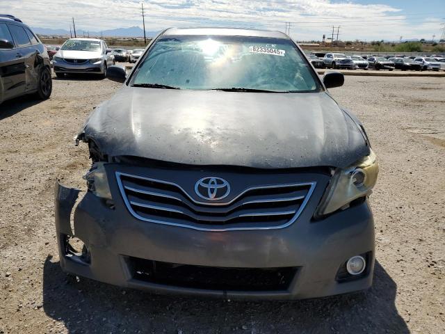 4T1BF3EK2BU181189 - 2011 TOYOTA CAMRY BASE Темно-сірий фото 5