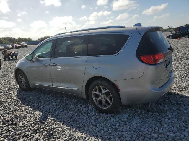 2C4RC1GG3JR245955 - 2018 CHRYSLER PACIFICA LIMITED Silber Foto 2