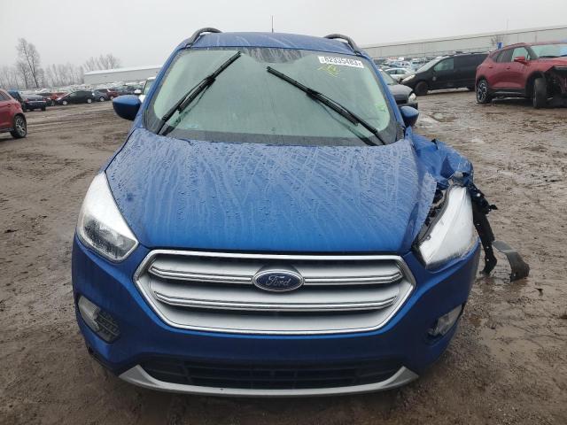 1FMCU9GD7JUD49368 - 2018 FORD ESCAPE SE BLUE photo 5