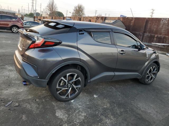 JTNKHMBX6J1010686 - 2018 TOYOTA C-HR XLE GRAY photo 3