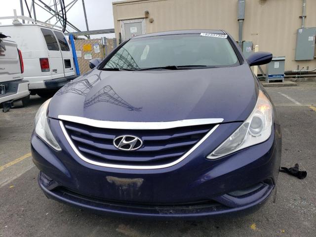 5NPEB4AC9CH474553 - 2012 HYUNDAI SONATA GLS BLUE photo 5