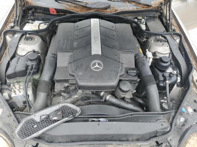 WDBSK75F83F026483 - 2003 MERCEDES-BENZ SL 500R SILVER photo 11