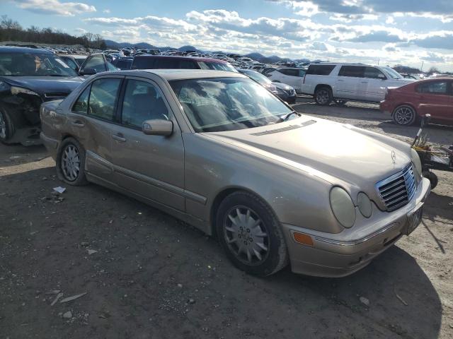 WDBJF65J11B267031 - 2001 MERCEDES-BENZ E 320 TAN photo 4