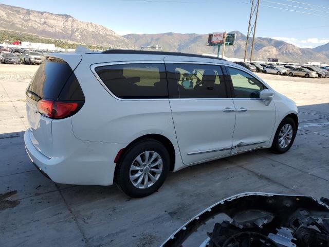 2C4RC1BG6HR534992 - 2017 CHRYSLER PACIFICA TOURING L WHITE photo 3