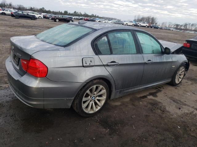 WBAPK7G52BNN48846 - 2011 BMW 328 XI SILVER photo 3