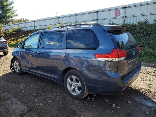 5TDKK3DC8ES481743 - 2014 TOYOTA SIENNA LE ლურჯი ფოტო 2