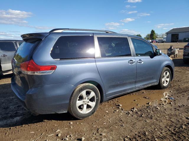 5TDKK3DC8ES481743 - 2014 TOYOTA SIENNA LE ლურჯი ფოტო 3