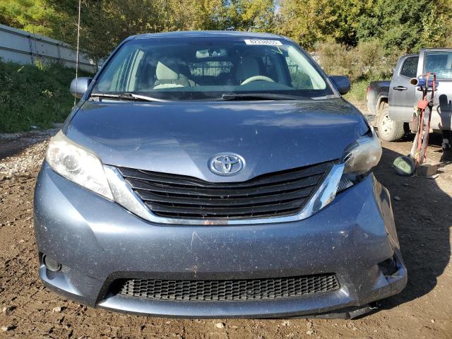 5TDKK3DC8ES481743 - 2014 TOYOTA SIENNA LE ლურჯი ფოტო 5
